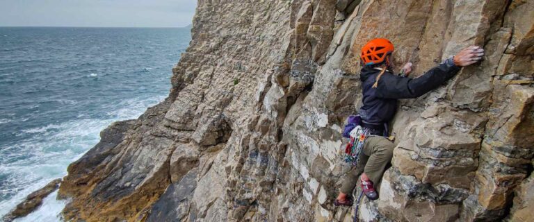 Exploring Dartmoor’s Climbing Paradise with Expert Guidance and Safety