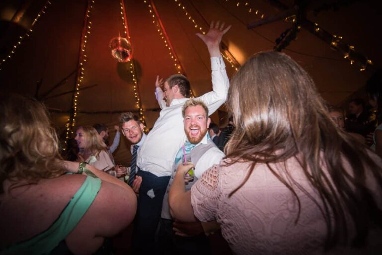 The Smart Guest’s Guide to Surviving and Thriving a Wedding Weekend